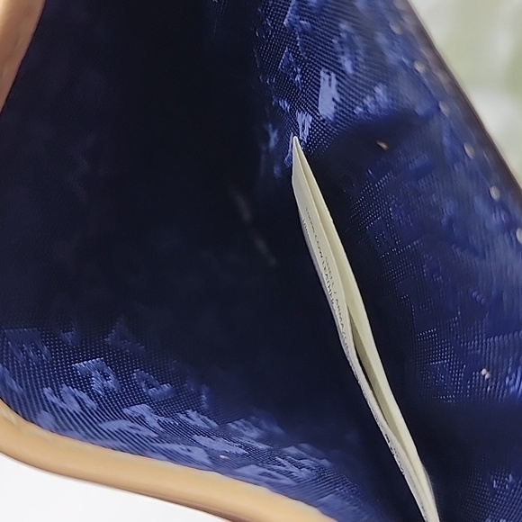 Kate Spade Green Leather Card Holder - Picture 7 of 10